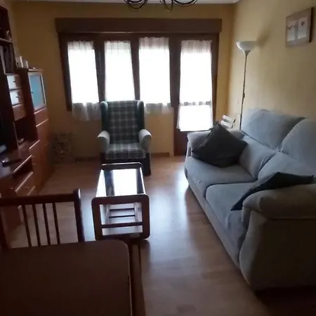 Pisos De Pin Apartment *