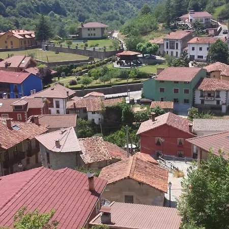 Pisos De Pin * Carrena de Cabrales