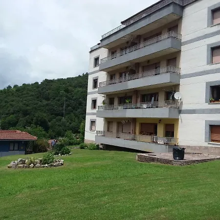 Pisos De Pin * Carrena de Cabrales